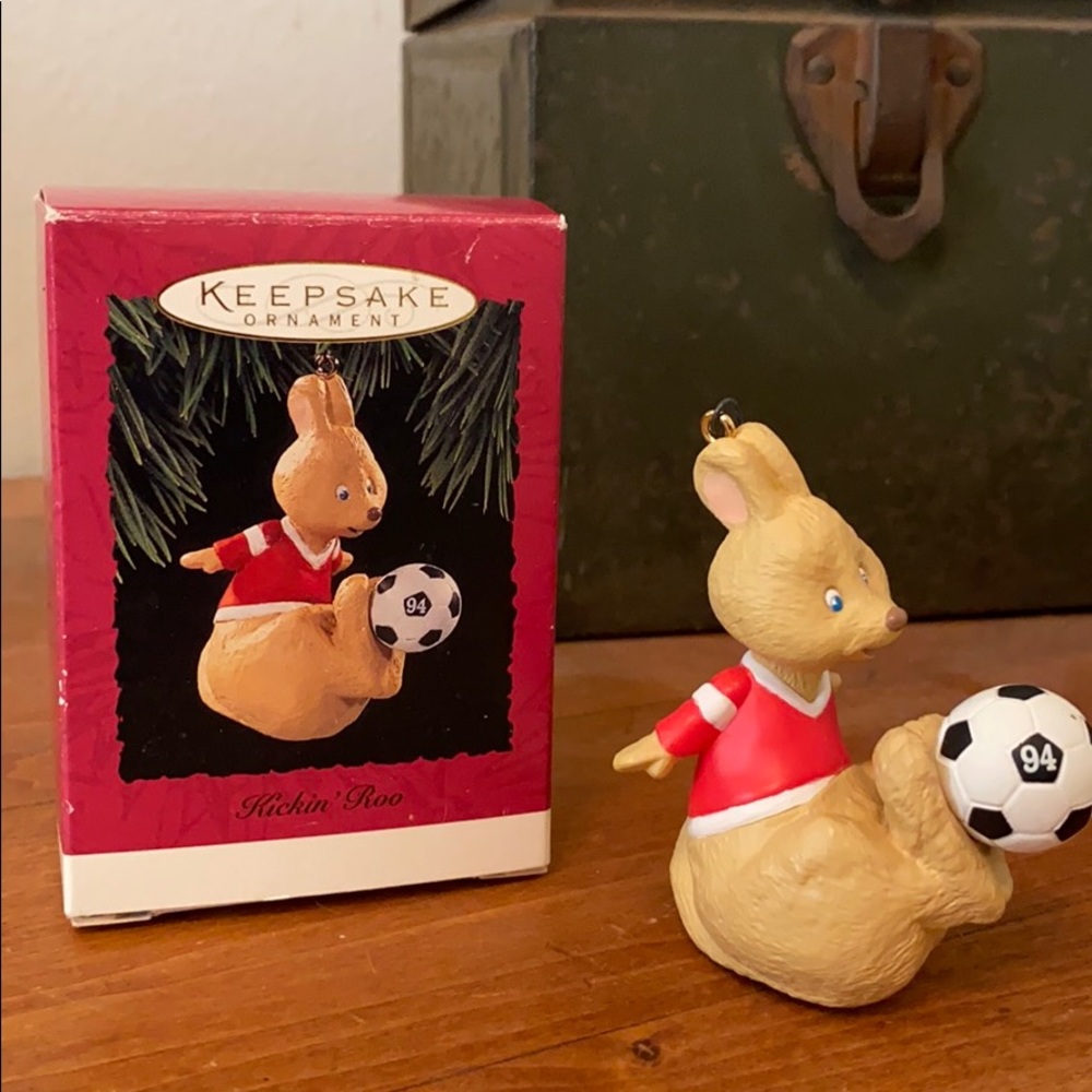 🦘 Hallmark Keepsake Ornament “Kicken Roo” (1994)